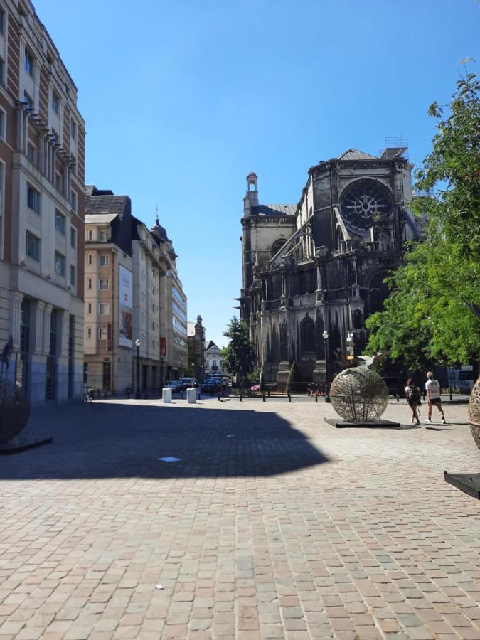 St Catherine - Sweet Home - Bxl - Studio Apartment With City View Brussel Bagian luar foto