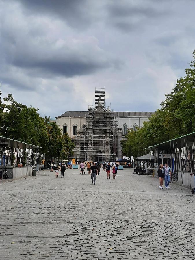 St Catherine - Sweet Home - Bxl - Studio Apartment With City View Brussel Bagian luar foto